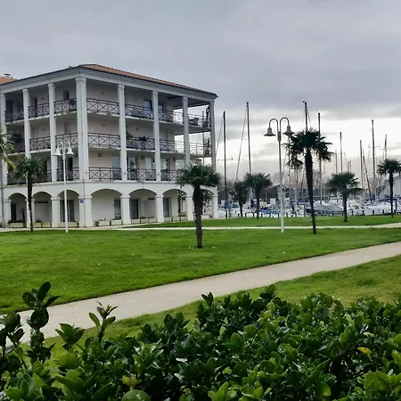 Le Coin Du Curiste - Port De Plaisance Διαμέρισμα